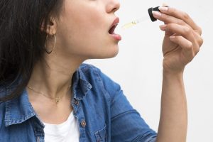 Конопеното масло, известно още като масло от канабис или CBD масло, е набиращо популярност средство за поддържане на здравословен начин на живот.